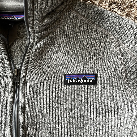 Patagonia 1/4 zip sweatshirt - Picture 2 of 3